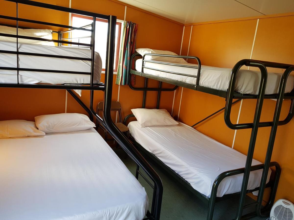 Millers Flat Holiday Park ภายนอก รูปภาพ